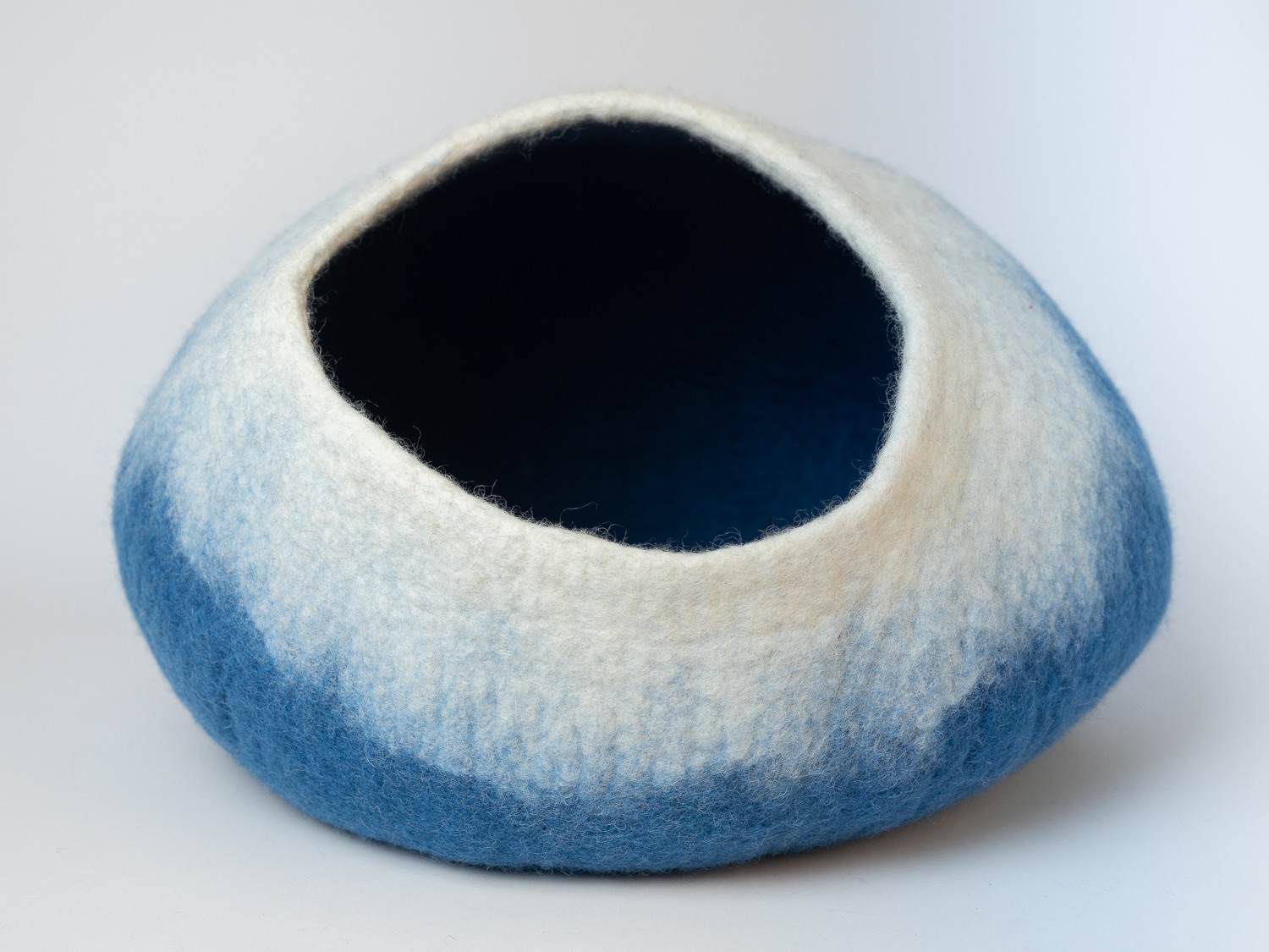 two-color-gradient-felt-cat-house (2)